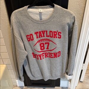 “GO TAYLORS BOYFRIEND” gray sweatshirt